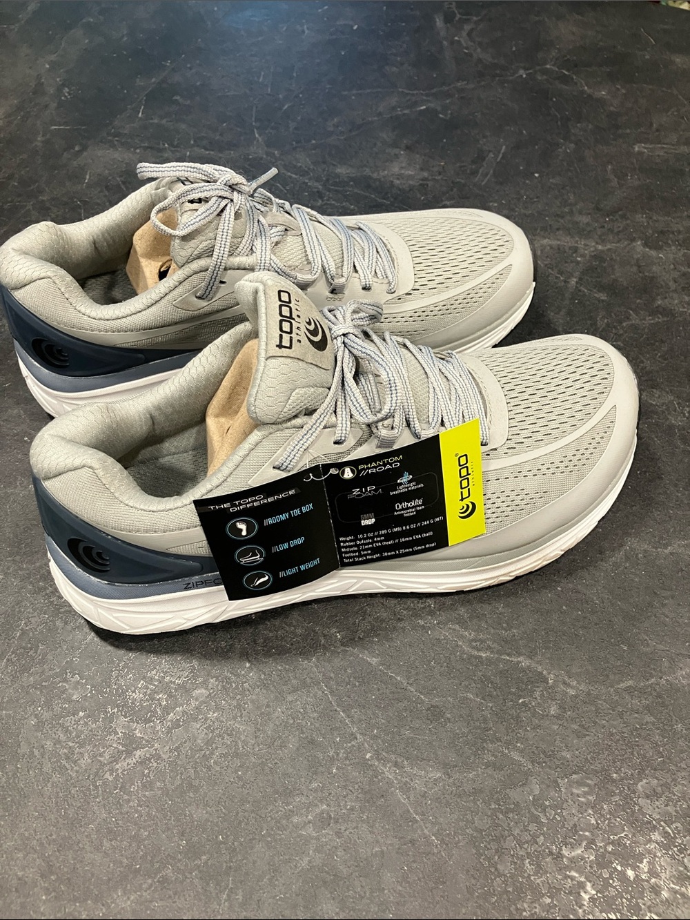 Topo Athletic phantom road Men’s Light Gray Running Shoes